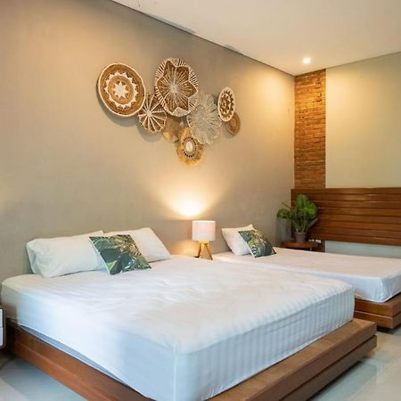 Casa De Odua Homestay Ngabean Bagian luar foto