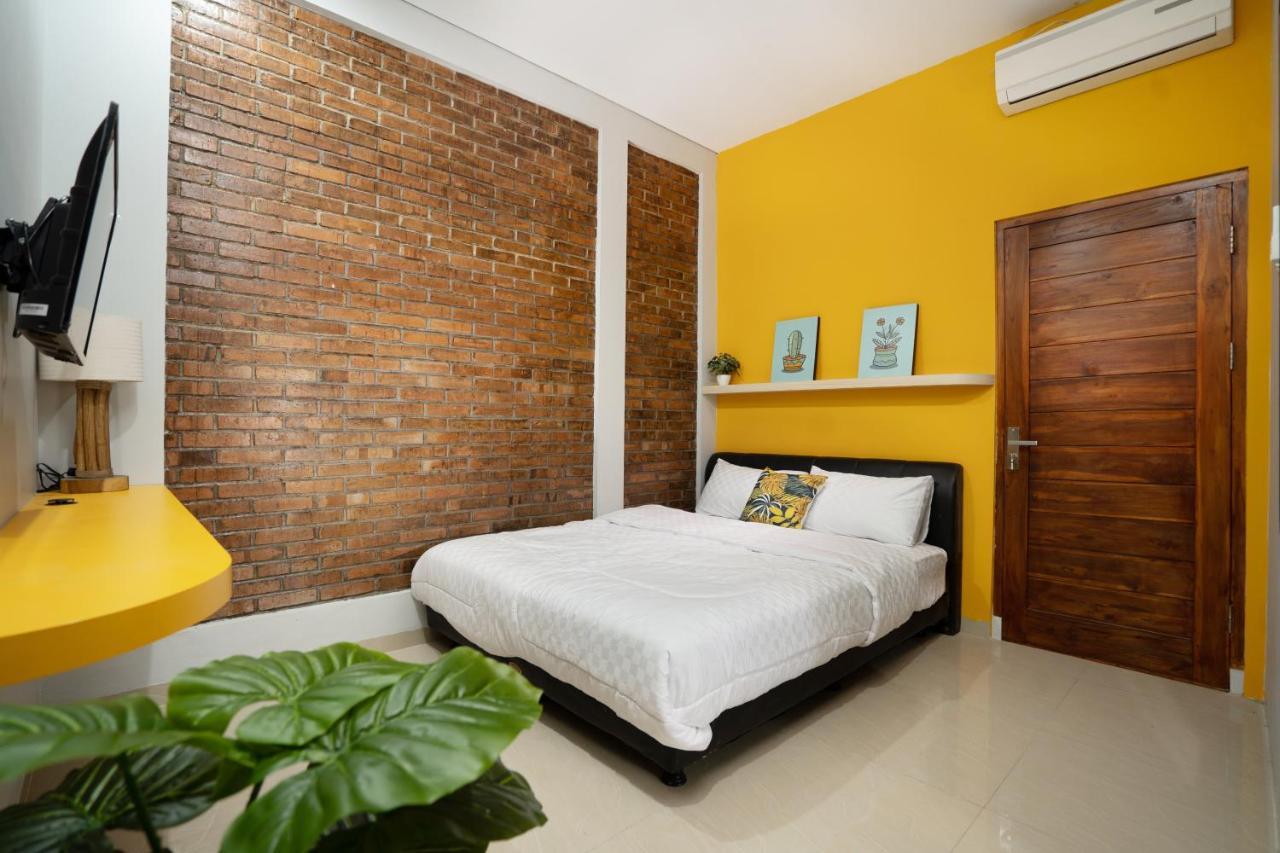 Casa De Odua Homestay Ngabean Bagian luar foto